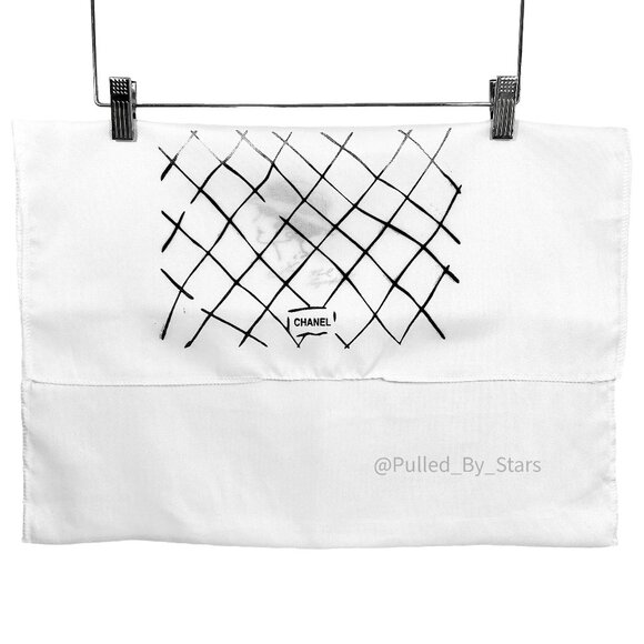 CHANEL Large White Front Flap Dust Bag with Karl Lagerfeld Coco Chanel Sketch - Picture 1 of 11